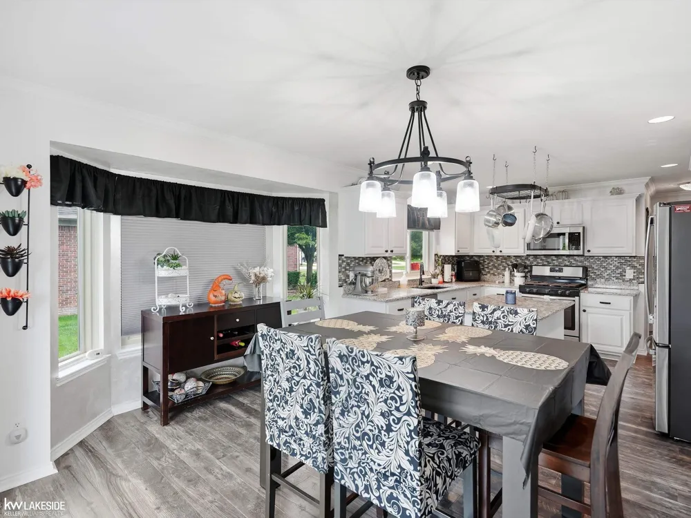 50494 Commons Drive Macomb Township, MI 48042