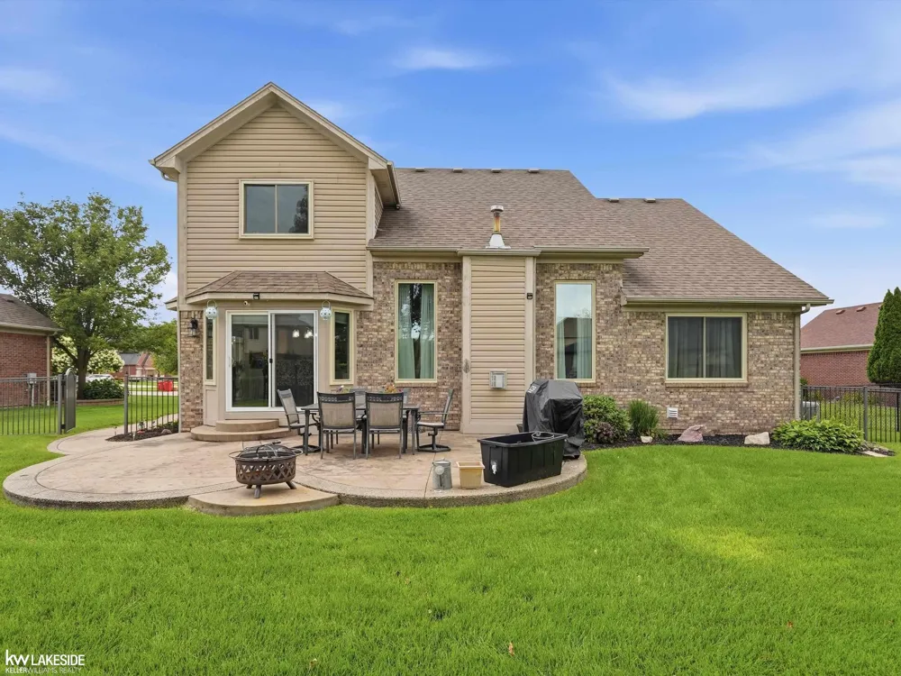 50494 Commons Drive Macomb Township, MI 48042