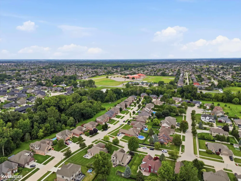 50494 Commons Drive Macomb Township, MI 48042
