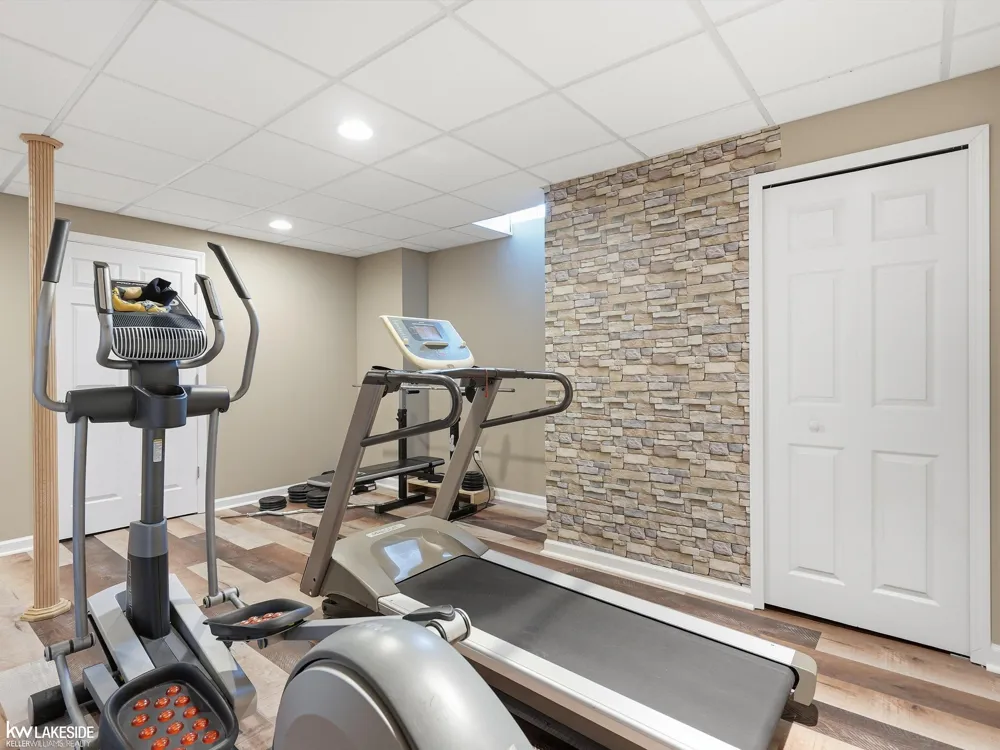 50494 Commons Drive Macomb Township, MI 48042