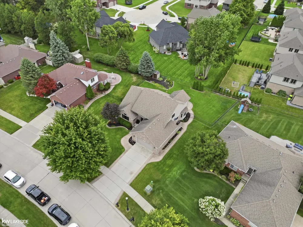 50494 Commons Drive Macomb Township, MI 48042