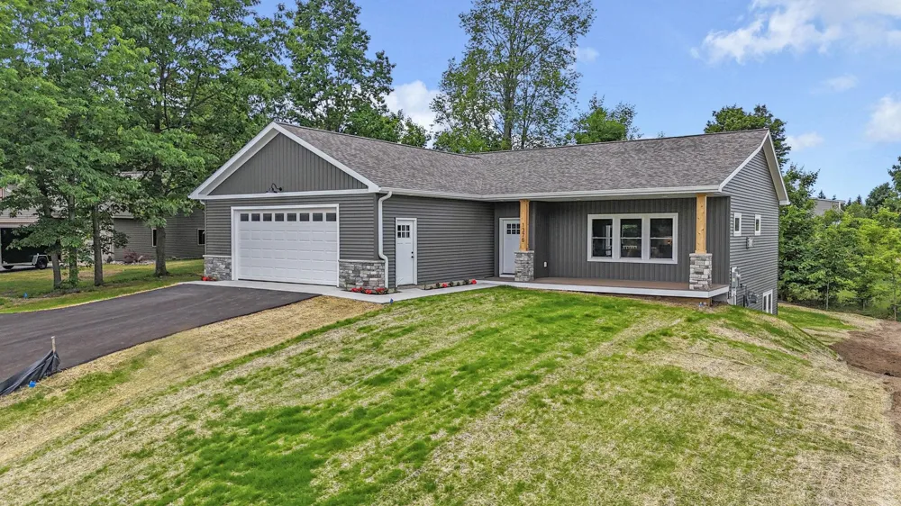 1376 Nightingale Lane Paradise Township, MI 49649