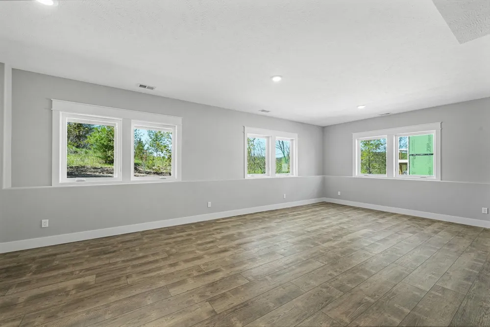 1376 Nightingale Lane Paradise Township, MI 49649