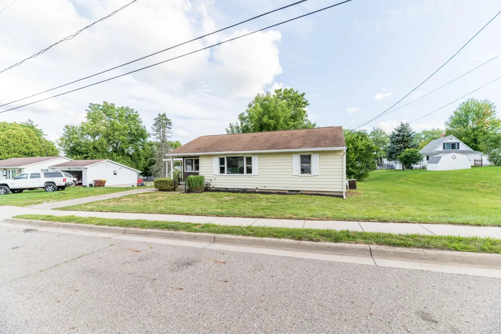 825 Forest Street Ionia City, MI 48846