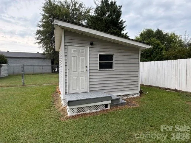 506 Grace Avenue Kannapolis, NC 28083