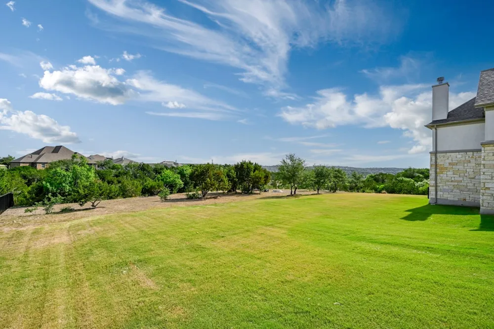 17316 Avion Drive Dripping Springs, TX 78620