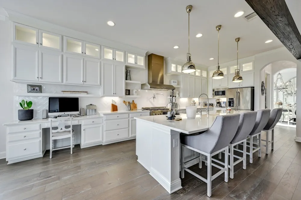 17316 Avion Drive Dripping Springs, TX 78620