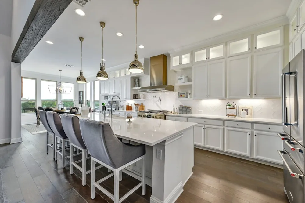 17316 Avion Drive Dripping Springs, TX 78620