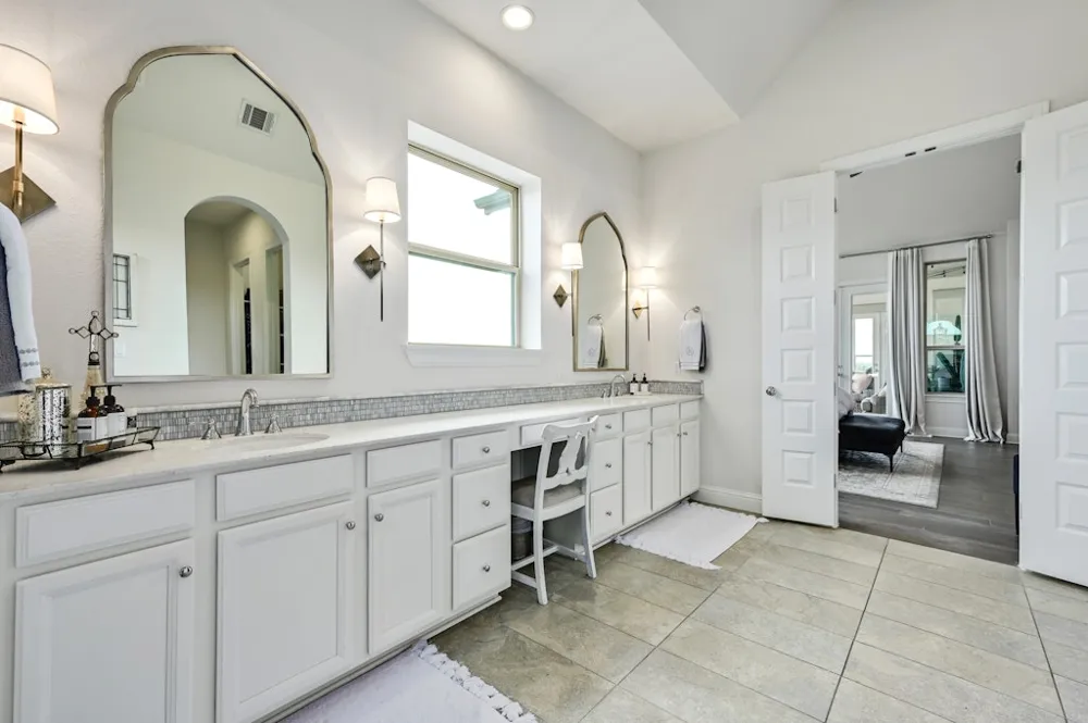 17316 Avion Drive Dripping Springs, TX 78620