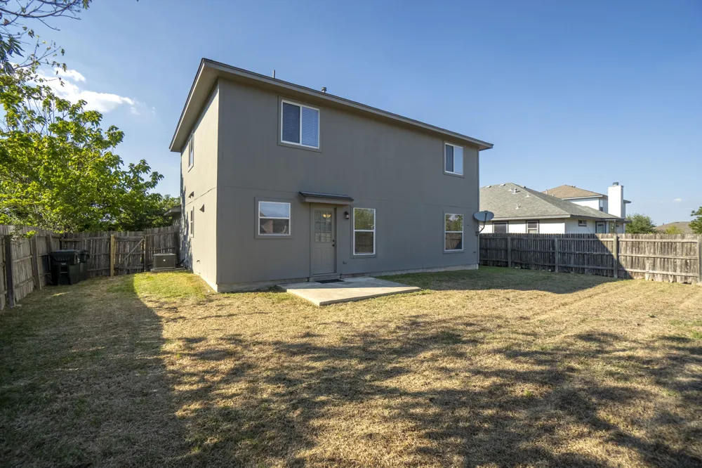 309 MUSGRAV Kyle, TX 78640