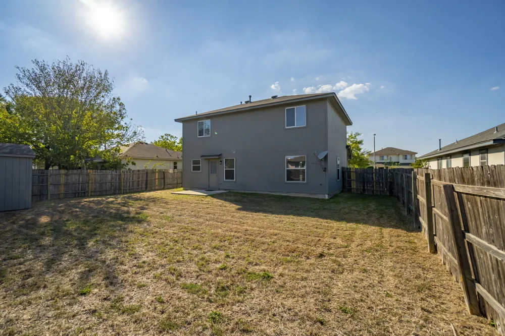 309 MUSGRAV Kyle, TX 78640