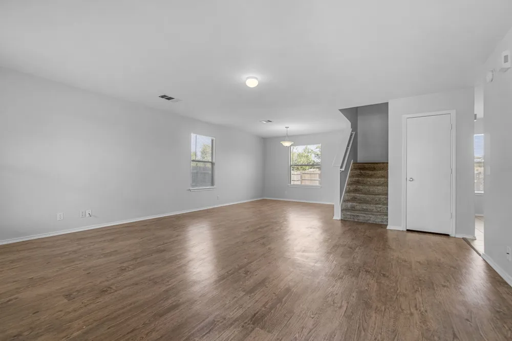 309 MUSGRAV Kyle, TX 78640