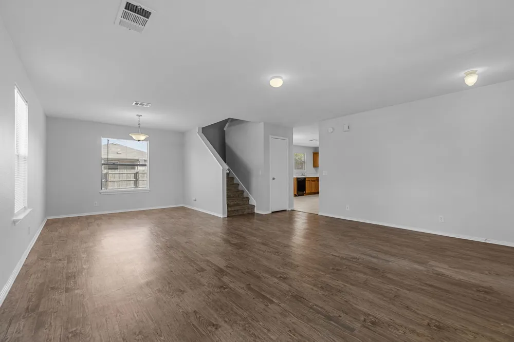 309 MUSGRAV Kyle, TX 78640
