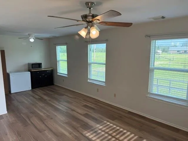 17787 Cr 330 Navasota, TX 77868
