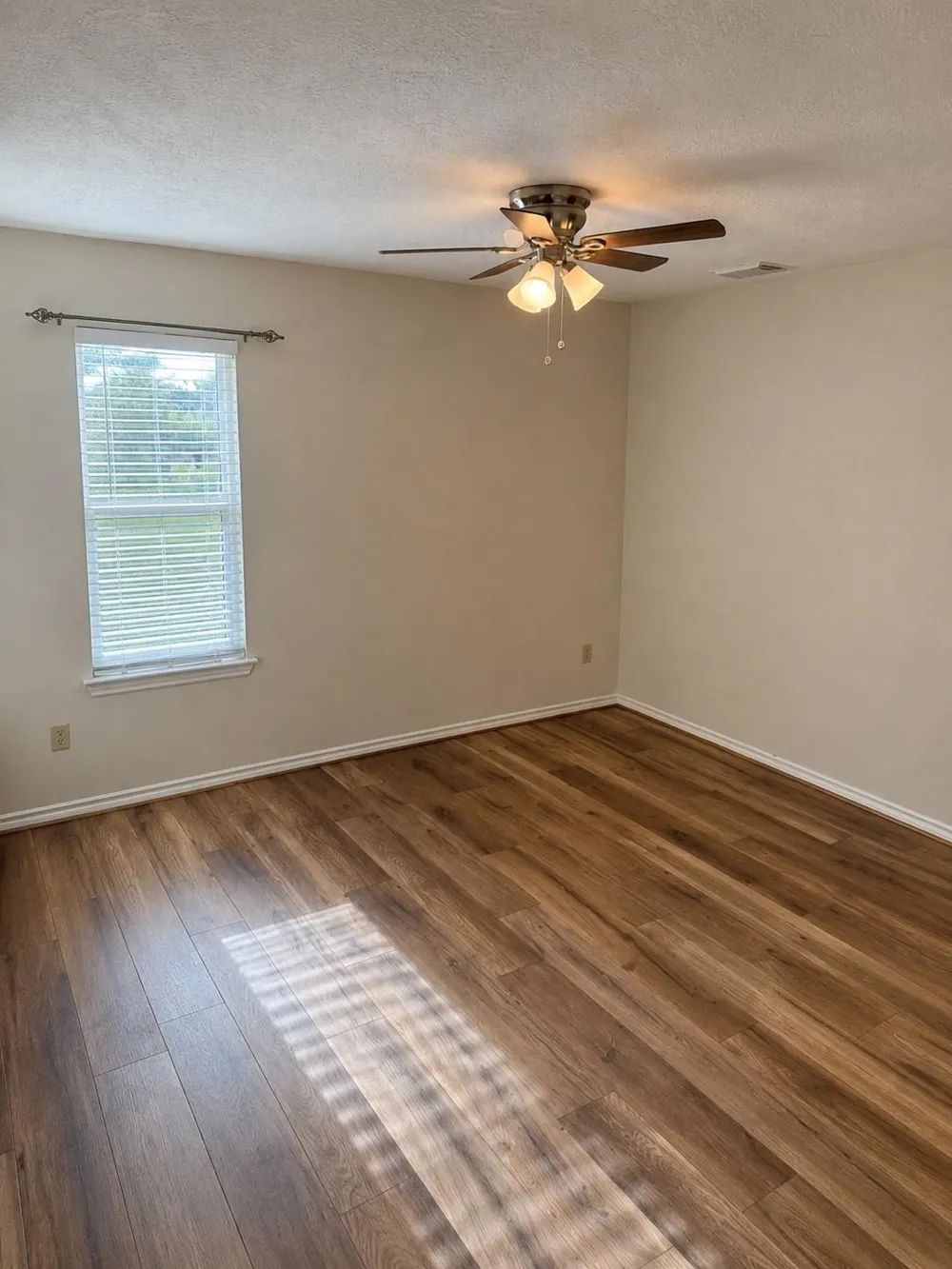 17787 Cr 330 Navasota, TX 77868