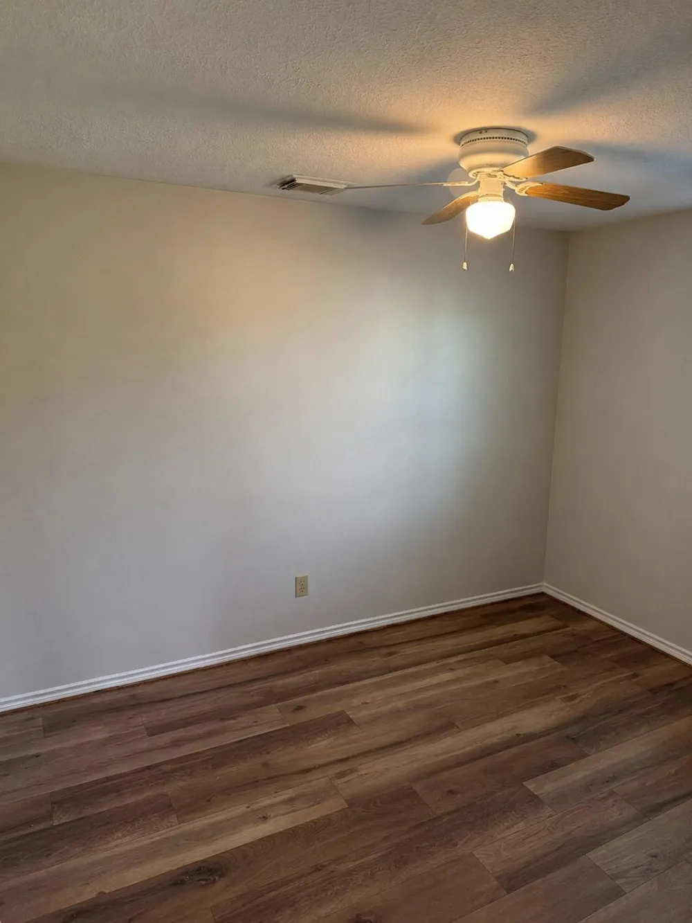 17787 Cr 330 Navasota, TX 77868