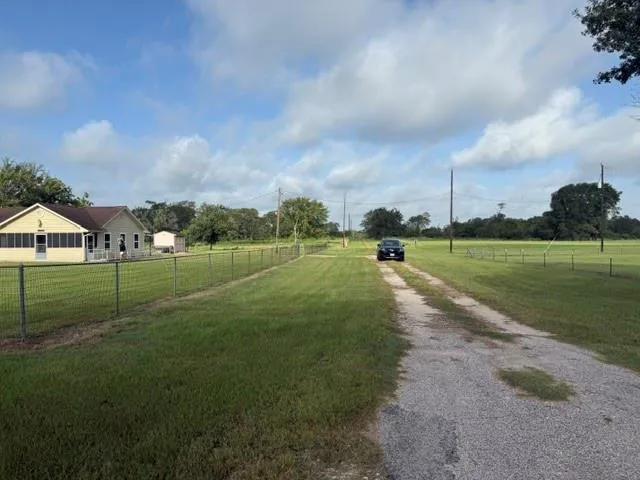 17787 Cr 330 Navasota, TX 77868