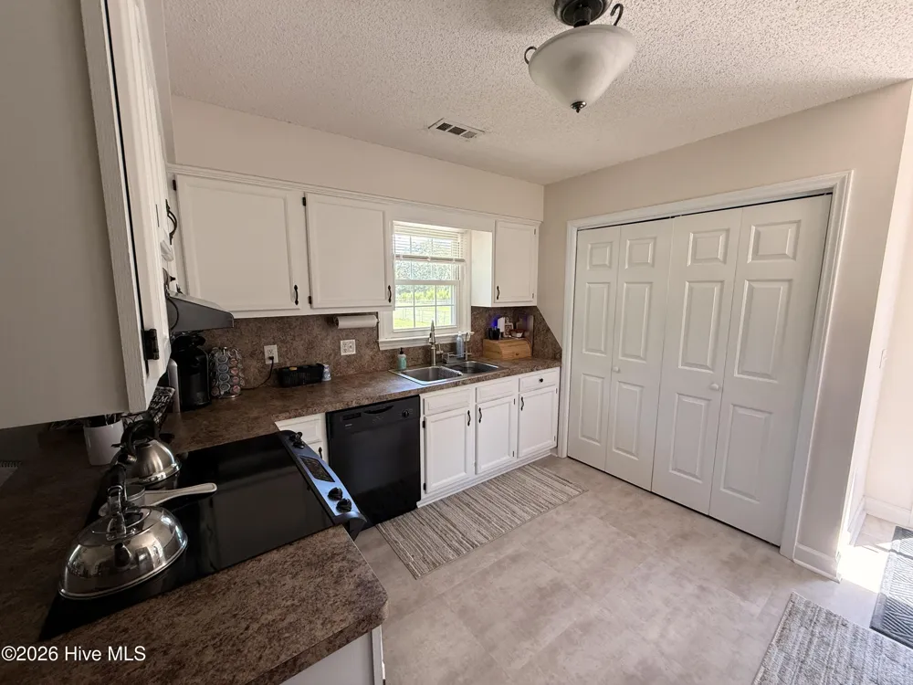 2029 Bugle Drive Winterville, NC 28590