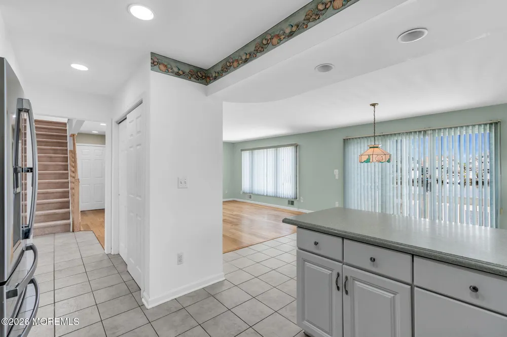 30 Toppinglift Drive Bayville, NJ 08721