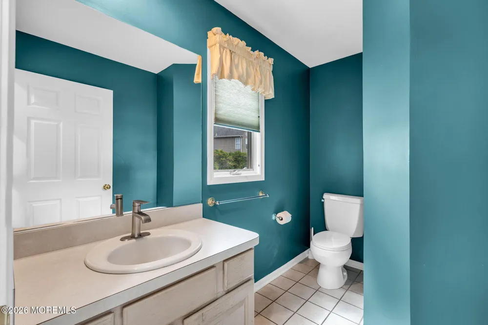 30 Toppinglift Drive Bayville, NJ 08721
