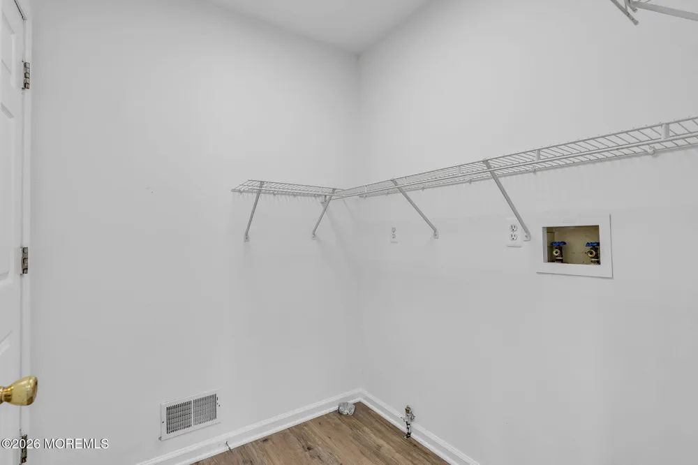 30 Toppinglift Drive Bayville, NJ 08721