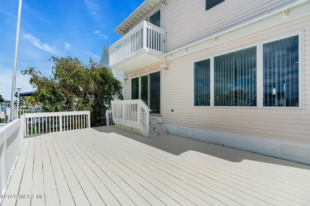30 Toppinglift Drive Bayville, NJ 08721