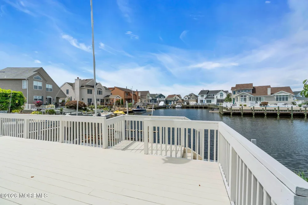 30 Toppinglift Drive Bayville, NJ 08721