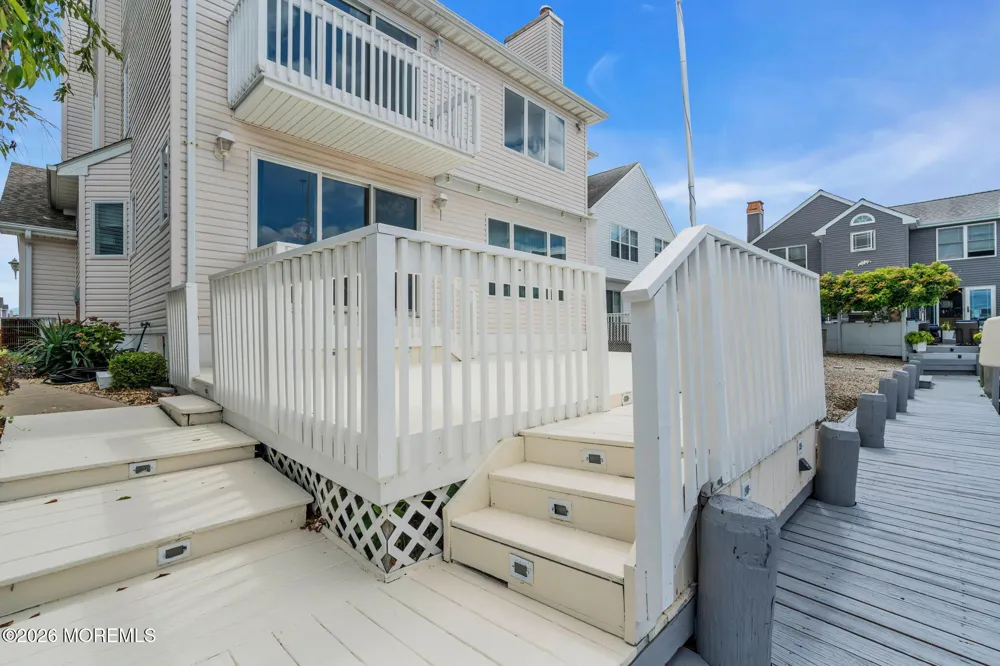 30 Toppinglift Drive Bayville, NJ 08721