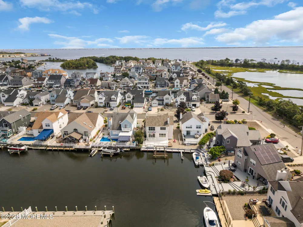 30 Toppinglift Drive Bayville, NJ 08721