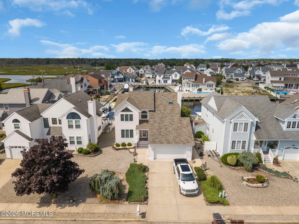 30 Toppinglift Drive Bayville, NJ 08721