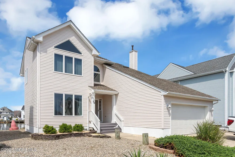 30 Toppinglift Drive Bayville, NJ 08721