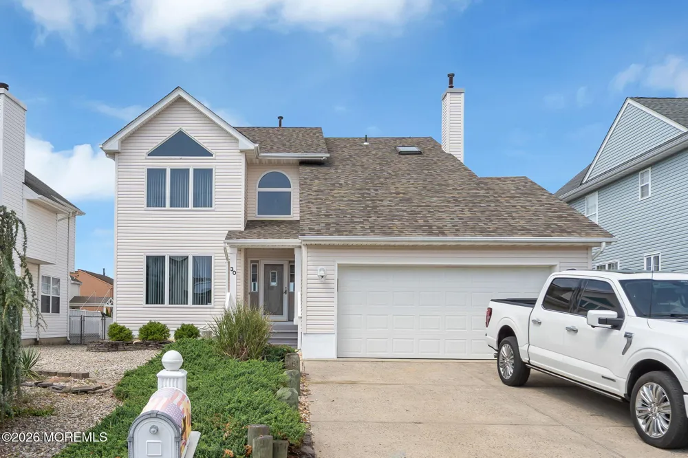 30 Toppinglift Drive Bayville, NJ 08721