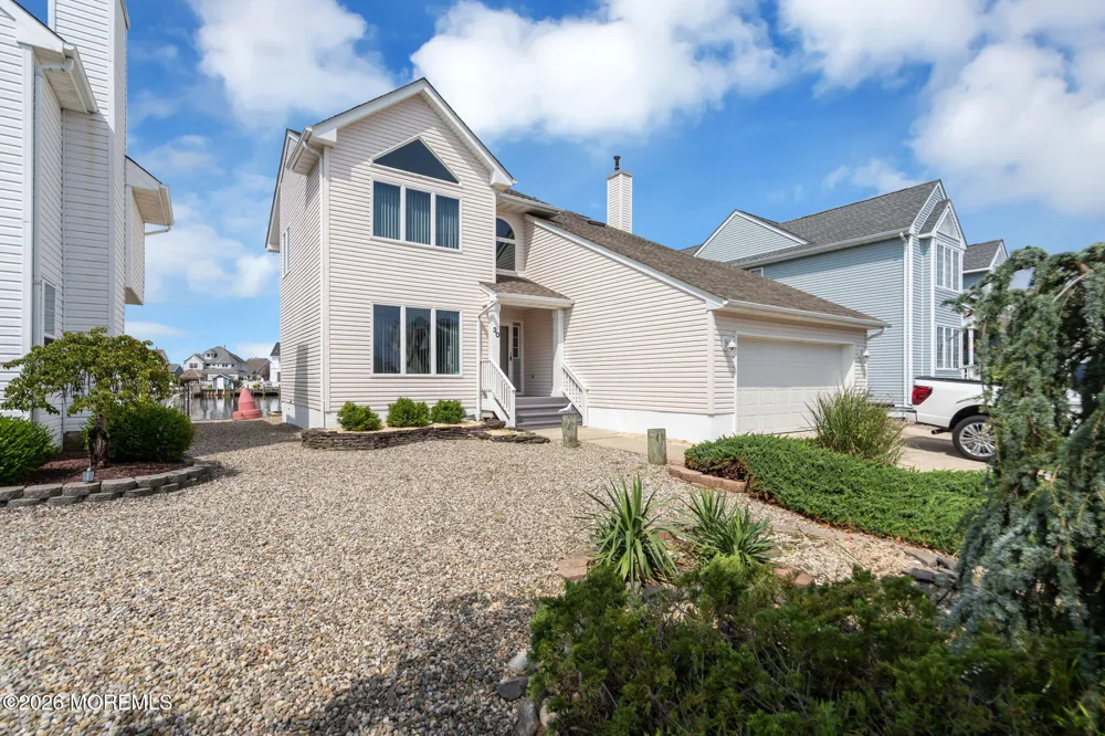 30 Toppinglift Drive Bayville, NJ 08721