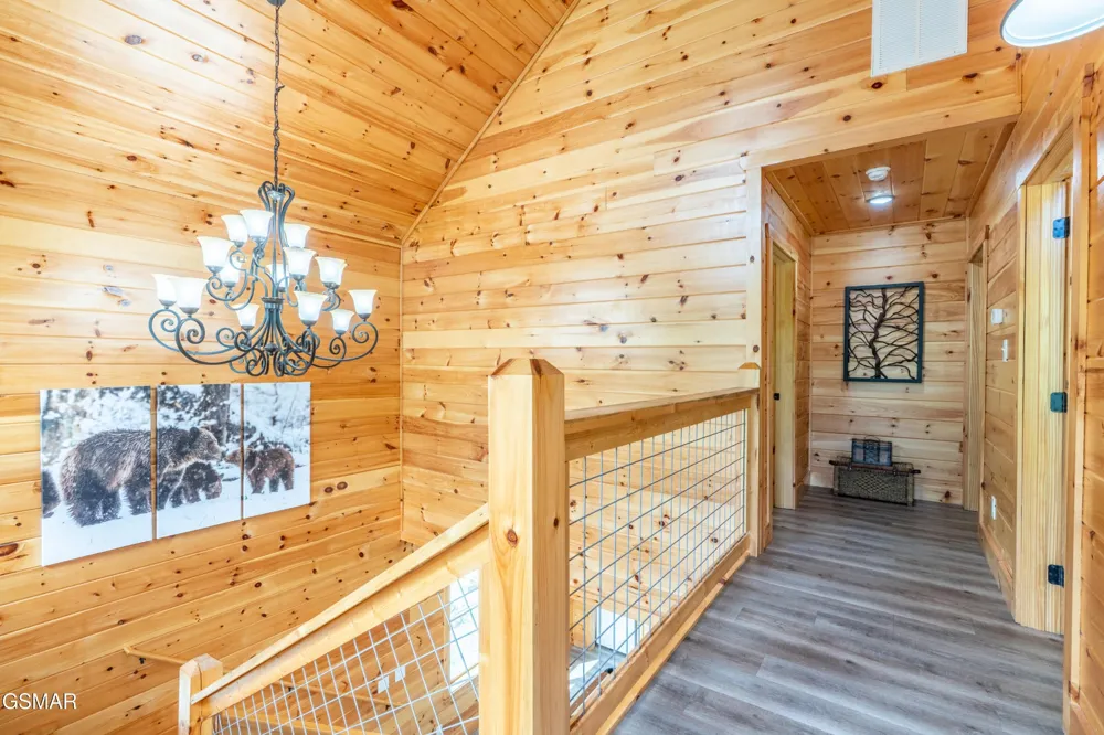 113 Little Round Top Ln. Sevierville, TN 37876