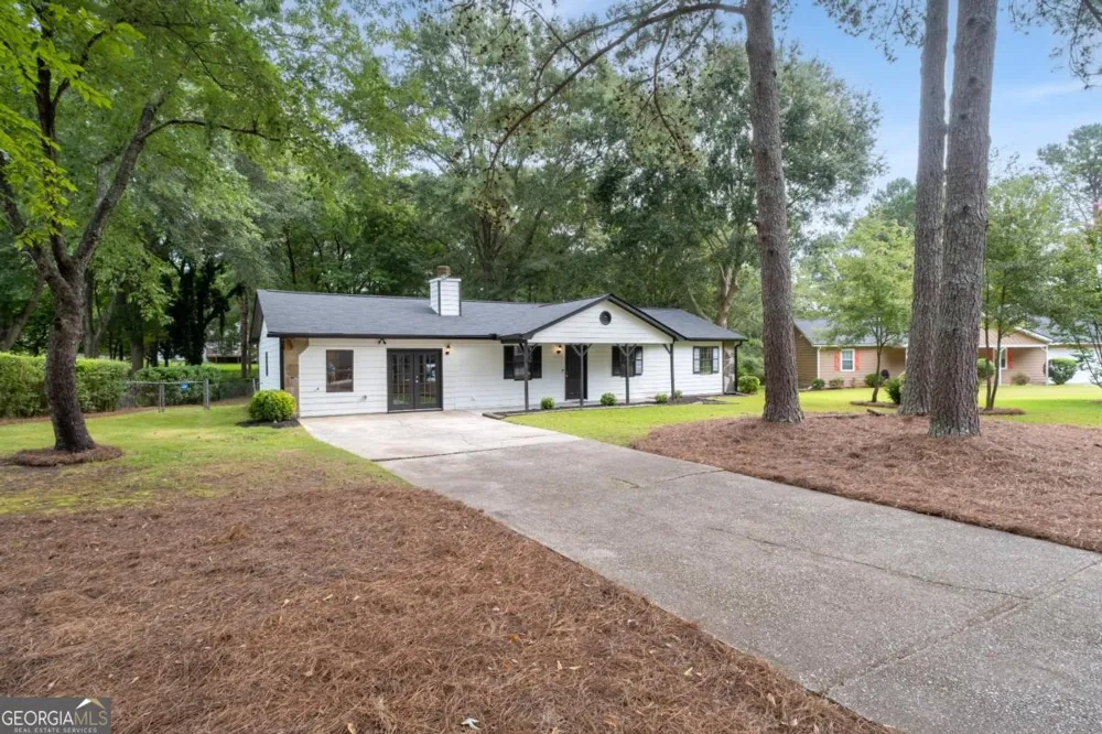 1526 Haynes CT Grayson, GA 30017