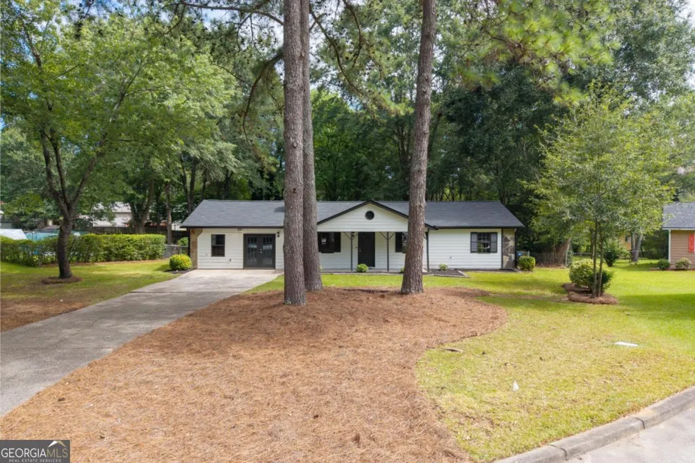1526 Haynes CT Grayson, GA 30017