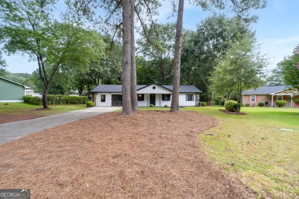 1526 Haynes CT Grayson, GA 30017