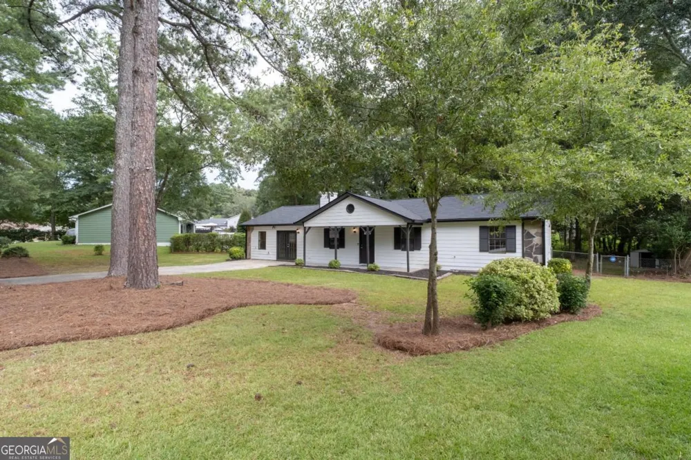 1526 Haynes CT Grayson, GA 30017