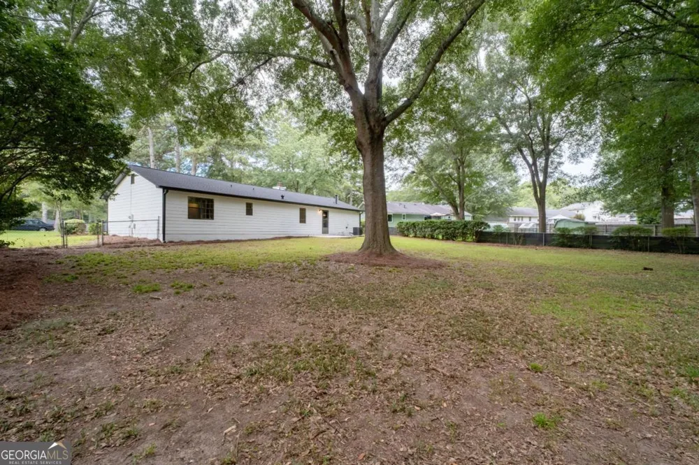 1526 Haynes CT Grayson, GA 30017