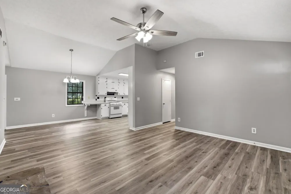 1526 Haynes CT Grayson, GA 30017