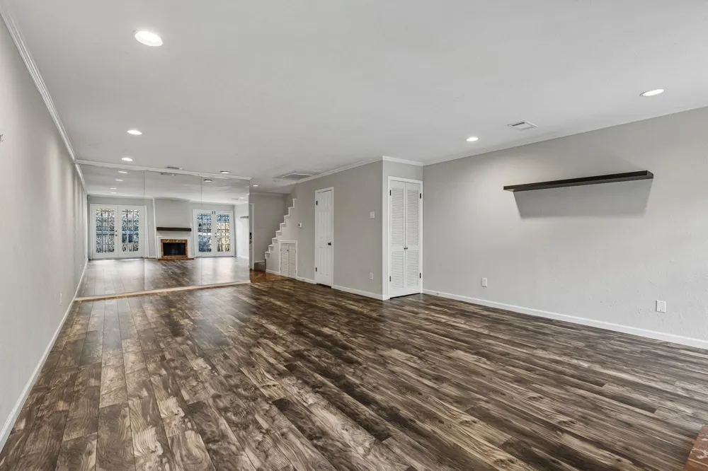 4017 Buena Vista Street #103 Dallas, TX 75204