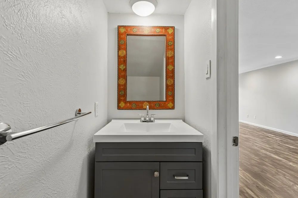 4017 Buena Vista Street #103 Dallas, TX 75204