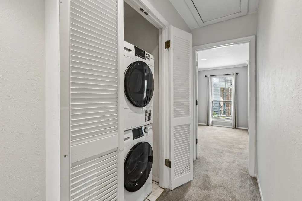 4017 Buena Vista Street #103 Dallas, TX 75204