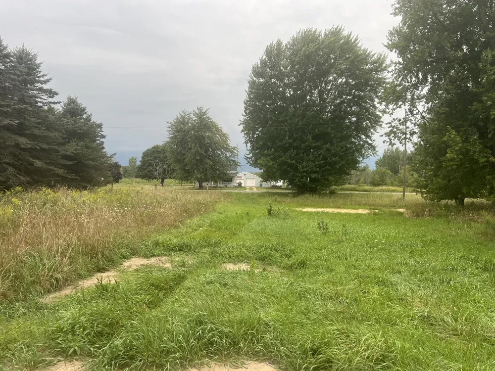 13532 S Mcclelland Avenue Grant, MI 49327