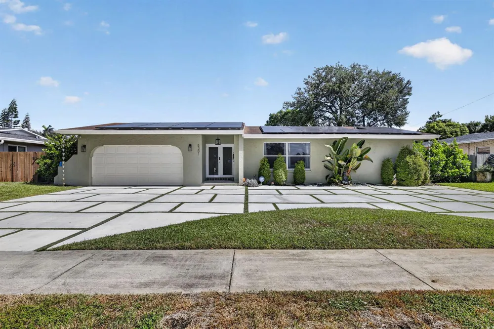 5301 SW 8TH COURT Plantation, FL 33317