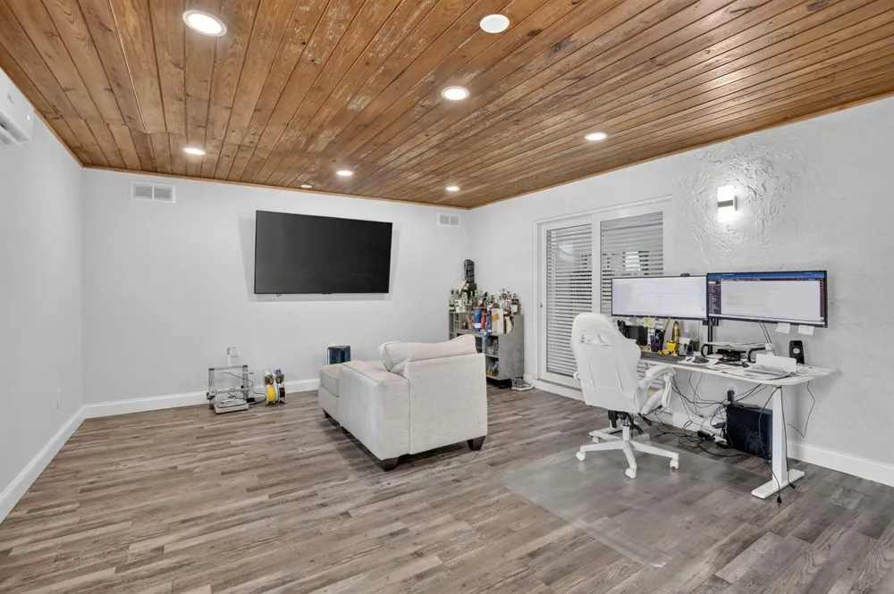 5301 SW 8TH COURT Plantation, FL 33317