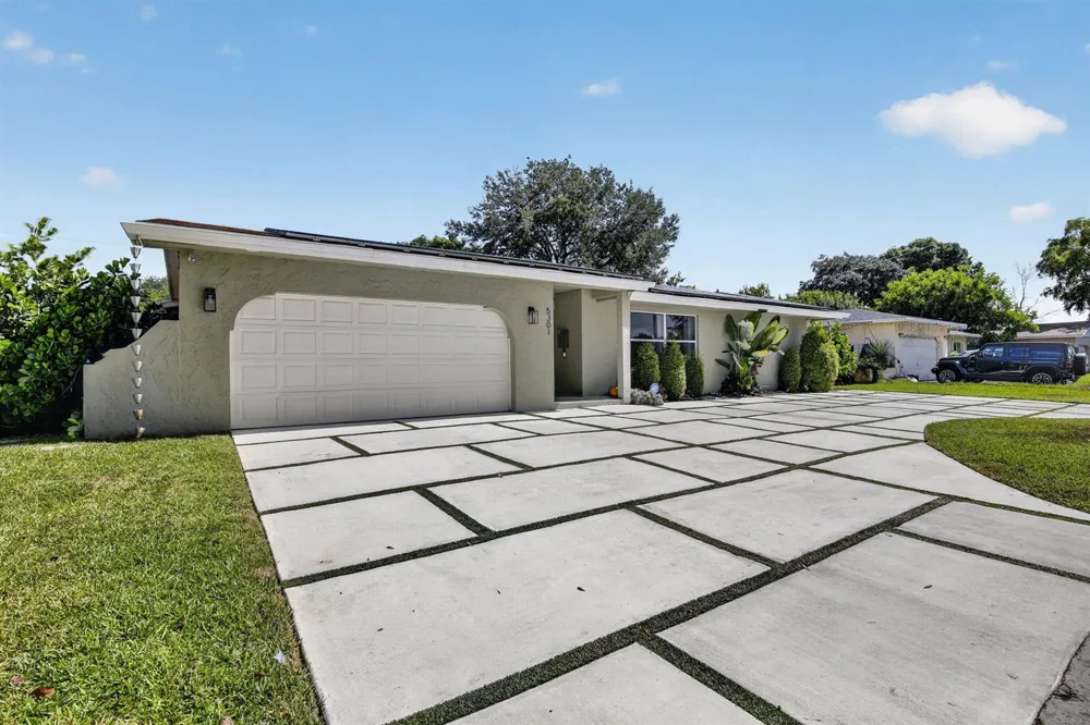 5301 SW 8TH COURT Plantation, FL 33317