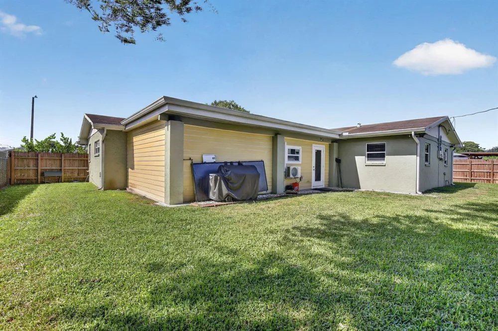 5301 SW 8TH COURT Plantation, FL 33317