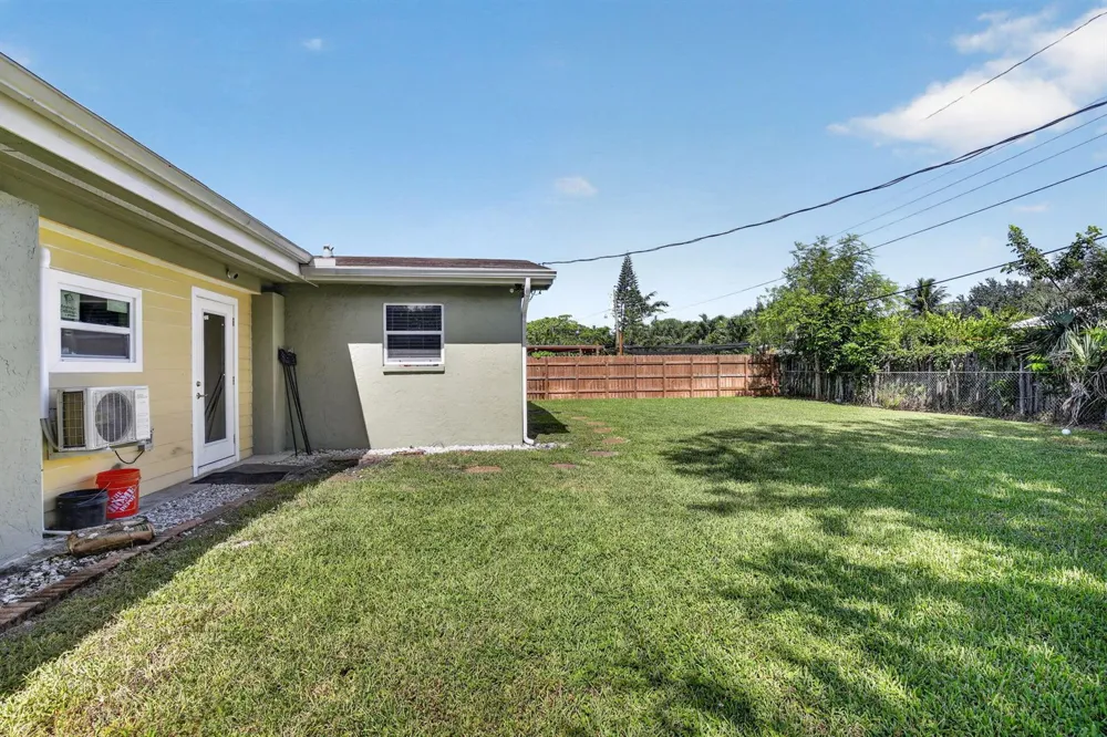 5301 SW 8TH COURT Plantation, FL 33317