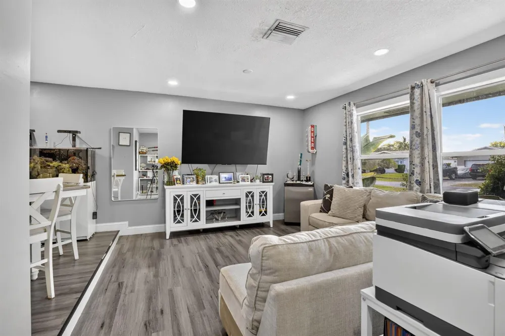 5301 SW 8TH COURT Plantation, FL 33317